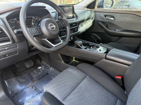 Used 2023 Nissan Rogue SV image 20