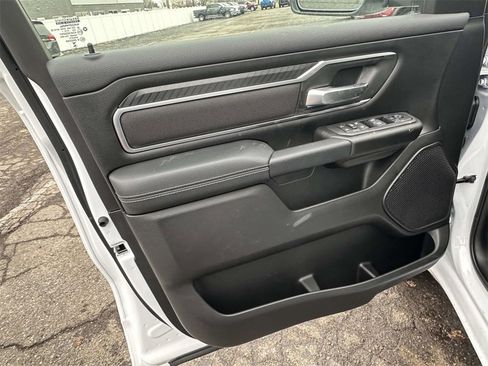 New 2026 RAM 1500 4x4 Crew Cab image 12