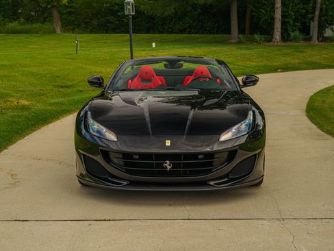 Used 2019 Ferrari Portofino RWD image 91