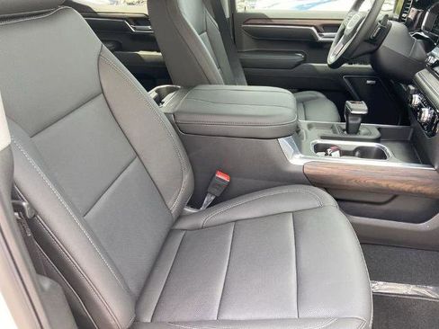 Used 2025 GMC Sierra 1500 SLT w/ SLT Premium Package image 23