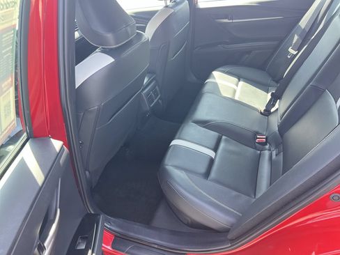 Used 2025 Toyota Camry SE FWD image 32