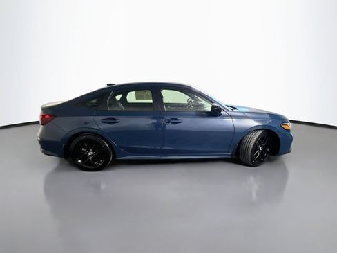 Used 2025 Honda Civic Sport image 9