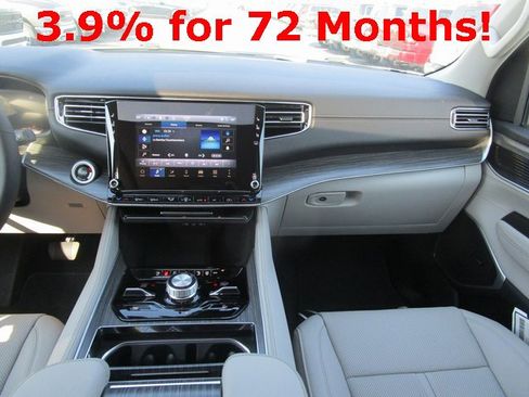 New 2024 Jeep Wagoneer Series II w/ Premium Group I image 28