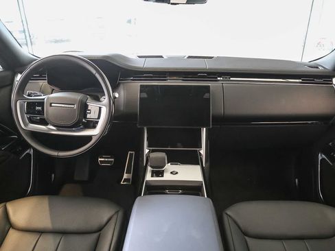 New 2026 Land Rover Range Rover Long Wheelbase SE AWD/4WD image 11