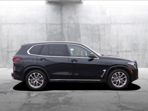 Used 2025 BMW X5 xDrive40i w/ Climate Comfort Package image 5