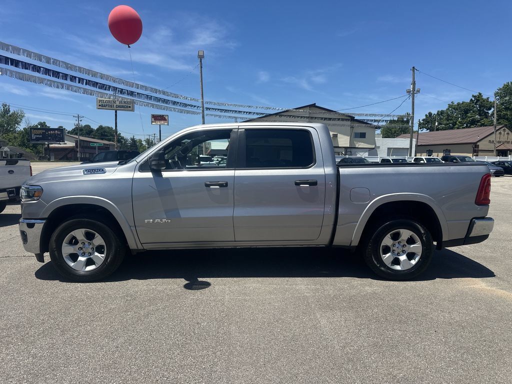 Used 2025 RAM 1500 Big Horn AWD/4WD image 10