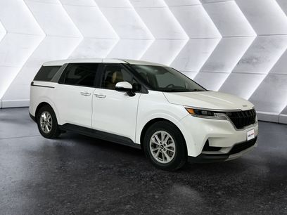 Used 2022 Kia Carnival LX