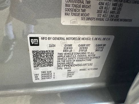 Used 2025 GMC Sierra 1500 SLT RWD image 40