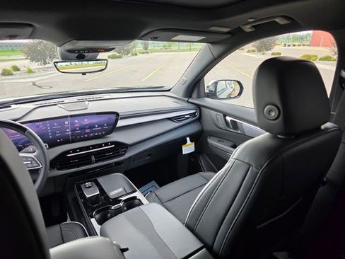 New 2026 Buick Enclave Sport Touring w/ Super Cruise Package image 21