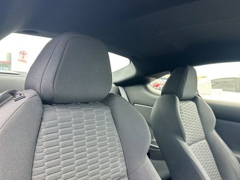 Used 2022 Toyota GR86 RWD image 17