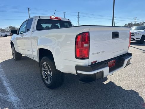 Used 2021 Chevrolet Colorado W/T w/ Custom Special Edition image 5