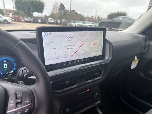 Used 2026 Ford Bronco Sport Badlands image 11