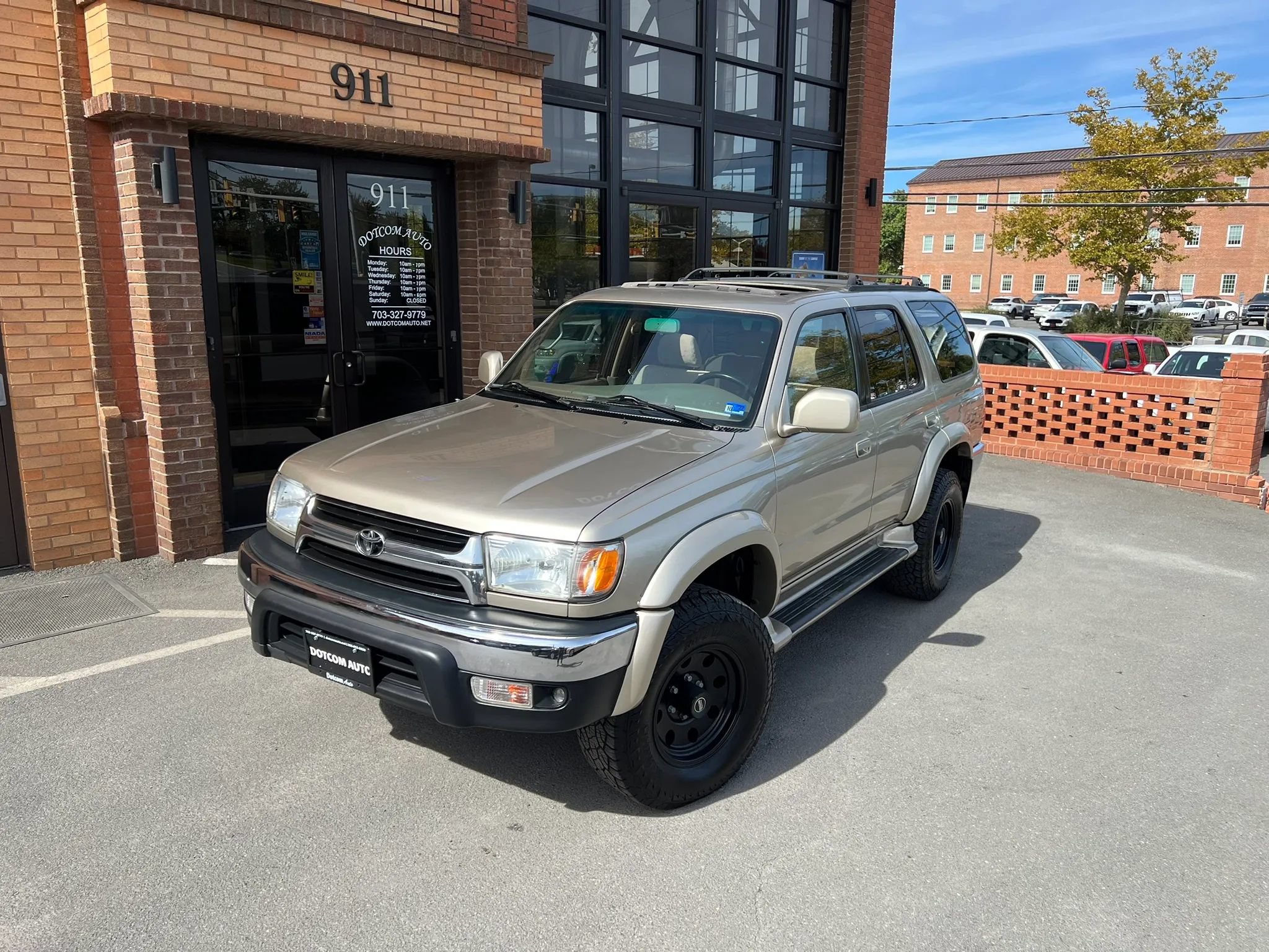 Used 2002 Toyota 4Runner SR5 w/ Upgrade Value Pkg 2 AWD/4WD image 1