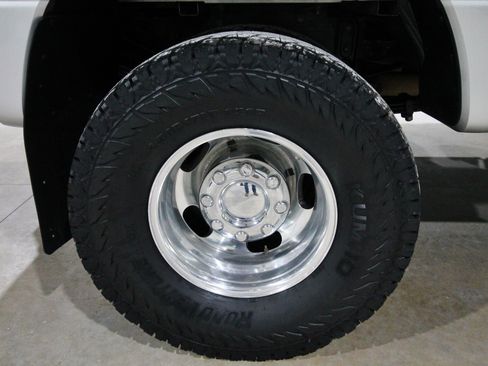 Used 2019 Ford F350 Lariat w/ Lariat Value Package image 17