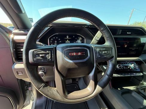 Used 2024 GMC Sierra 2500 AT4 w/ AT4 Premium Plus Package image 13