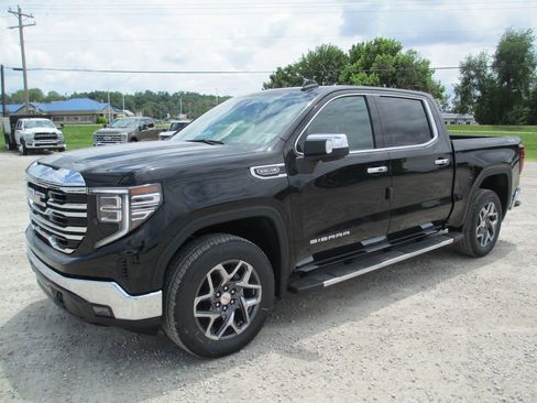 New 2026 GMC Sierra 1500 SLT w/ SLT Premium Package AWD/4WD image 9
