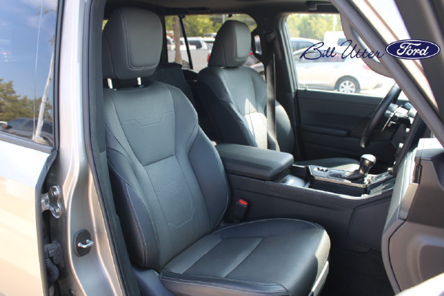 Used 2024 Lexus GX 550 w/ Accessory Package (Z1) AWD/4WD image 11