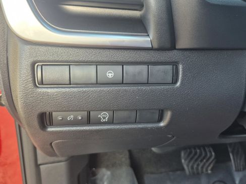 Certified 2023 Nissan Rogue SV FWD image 27