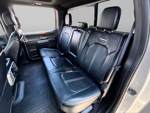 Used 2017 Ford F250 Platinum w/ Platinum Ultimate Package AWD/4WD image 21