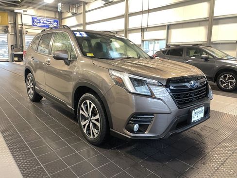 Used 2023 Subaru Forester Limited AWD/4WD image 1