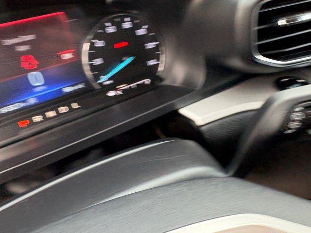 Used 2023 Ford Explorer XLT w/ Equipment Group 202A RWD image 22