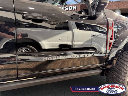 Used 2023 Ford F250 Lariat w/ Lariat Ultimate Package image 6