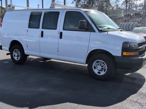 Used 2021 Chevrolet Express 2500 w/ Driver Convenience Package image 2