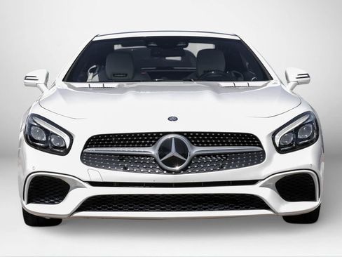 Used 2017 Mercedes-Benz SL 450 image 3