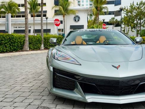 Used 2024 Chevrolet Corvette Z06 w/ LPO, Roadside Safety Package image 6