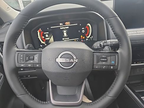New 2026 Nissan Rogue Platinum AWD/4WD image 12