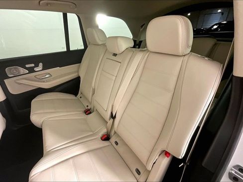 New 2026 Mercedes-Benz GLS 450 4MATIC image 10