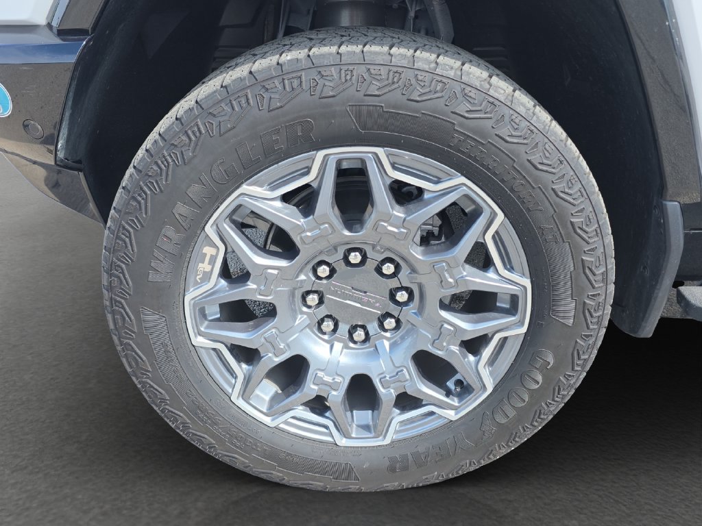 Used 2024 GMC Hummer EV 3X AWD/4WD image 4