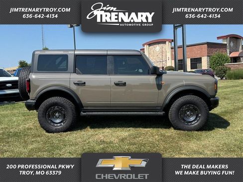 Used 2025 Ford Bronco Badlands w/ Sasquatch Package AWD/4WD image 1