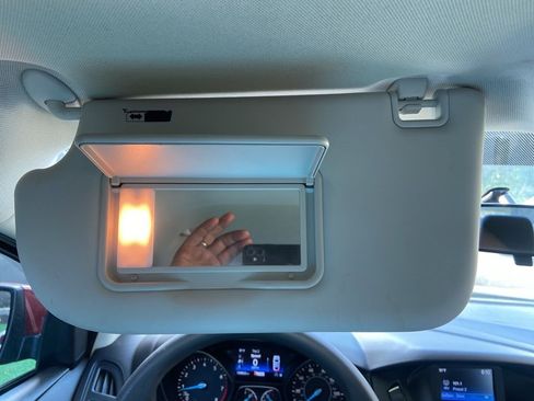 Used 2017 Ford Focus SE image 31