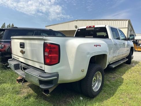 Used 2016 Chevrolet Silverado 3500 LTZ w/ Duramax Plus Package AWD/4WD image 18