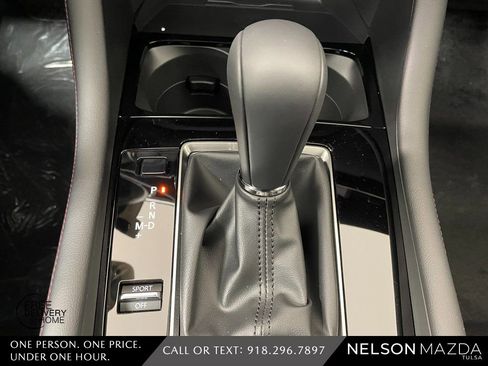 New 2026 MAZDA MAZDA3 Carbon image 32