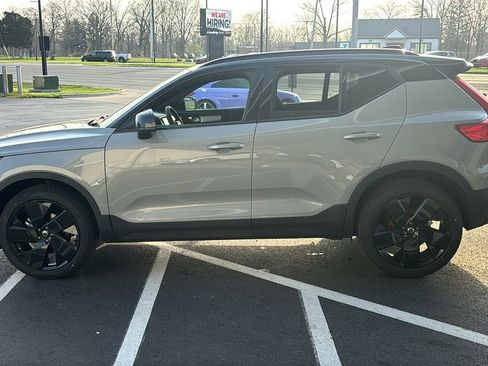 New 2026 Volvo XC40 B5 Ultra w/ Protection Package Premier AWD/4WD image 3