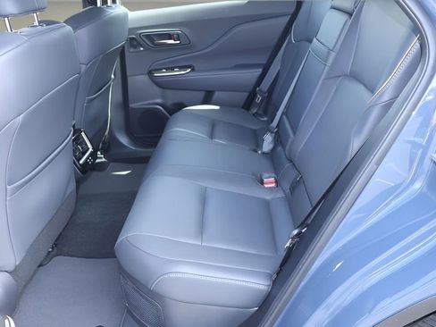 Certified 2025 Toyota Crown Signia image 15