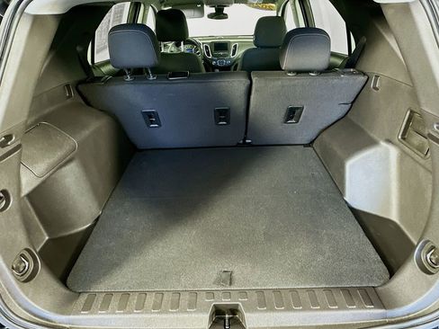 Used 2024 Chevrolet Equinox LT FWD image 34