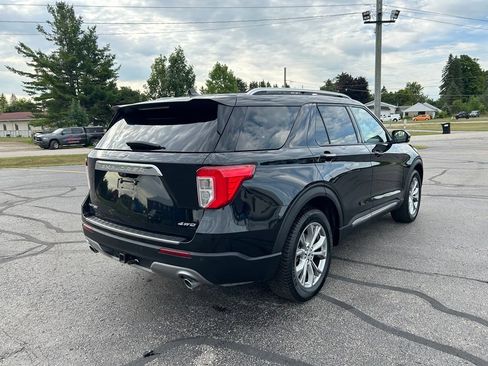 Used 2022 Ford Explorer Limited w/ Equipment Group 301A AWD/4WD image 5