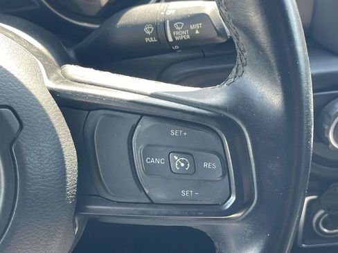 Used 2018 Jeep Wrangler Unlimited Sport S AWD/4WD image 22