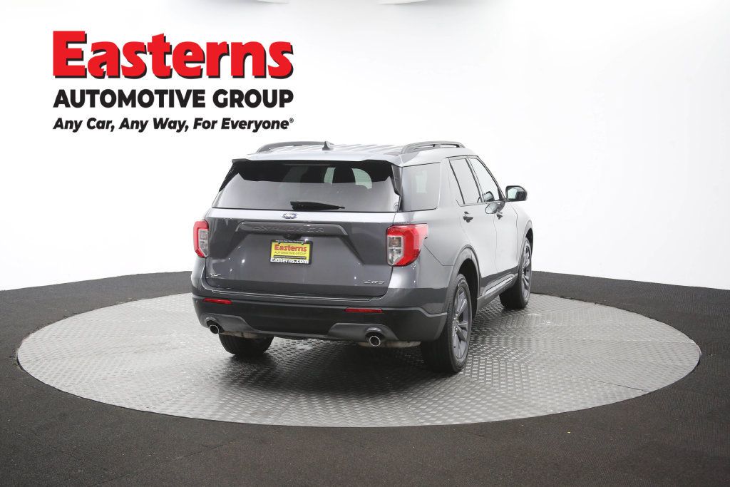 Used 2022 Ford Explorer XLT w/ Equipment Group 202A AWD/4WD image 44