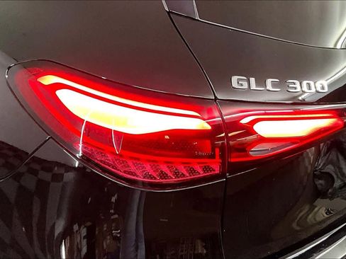 Certified 2023 Mercedes-Benz GLC 300 4MATIC image 28