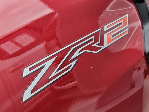 Certified 2024 Chevrolet Colorado ZR2 w/ Technology Package AWD/4WD image 16
