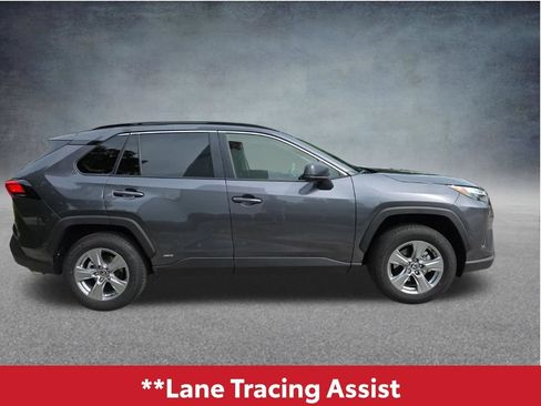 Used 2025 Toyota RAV4 LE AWD/4WD image 9
