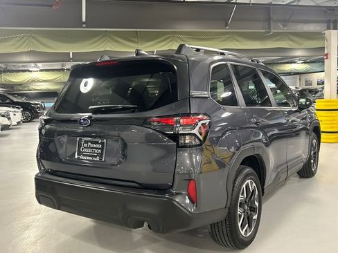 Certified 2025 Subaru Forester Premium image 2