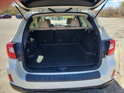 Used 2015 Subaru Outback 2.5i Premium AWD/4WD image 17