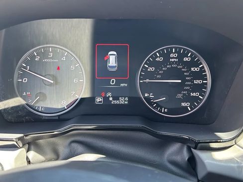 Used 2023 Subaru Outback Premium image 10