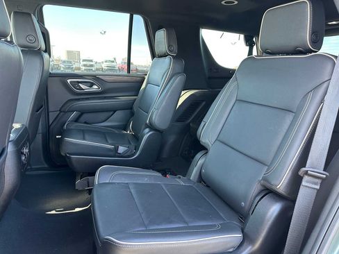 Used 2024 Chevrolet Tahoe Premier AWD/4WD image 19