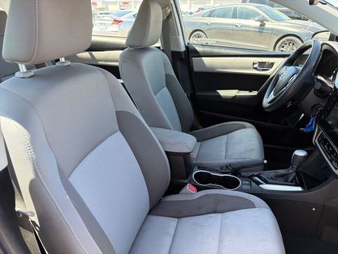 Used 2019 Toyota Corolla LE FWD image 23
